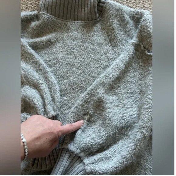 Free People Milo Oversized Tunic Sweater in Heather Grey size S - Picture 9 of 11